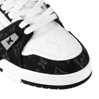 Louis Vuitton Women's Trainer Sneaker Black